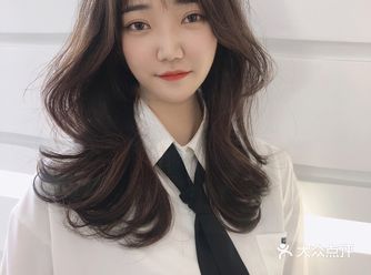 不想头发剪短  还要好看 韩式烫发