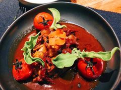 孜然番茄慢炖小牛腿及烤葡萄番茄-AZUL by FUEL蓝色·法式酒馆(琶醍店)