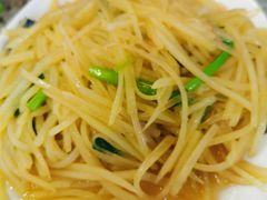 -亚龙湾亚泰商业街