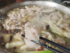 -老来福·非遗酸汤兔(凯旋路店)
