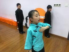 -小荧星艺校(大宁分校)