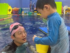 -龙格亲子游泳·水育早教运动中心(绿宝中心)
