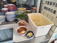 -珀玉莲花白米线店