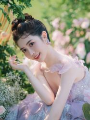 -不晚国际婚纱礼服
