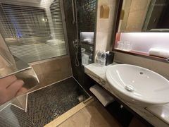 -上海龙之梦万丽酒店