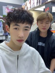 -藤野造型专业烫染接发