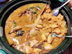 招牌鱼头泡饼-巴特餐饮6加1音乐餐吧·新疆菜