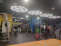 -成杰格斗·拳击·柔术·防身术(建设路店)