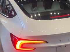 -TESLA 特斯拉(上海太古汇体验店)