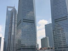 -陆家嘴空中步行连廊