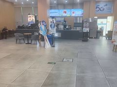 -瑞幸咖啡(中国移动斜西街店)