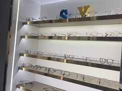 -视野联行眼镜蔡司·依视路官方授权店(顺城店)