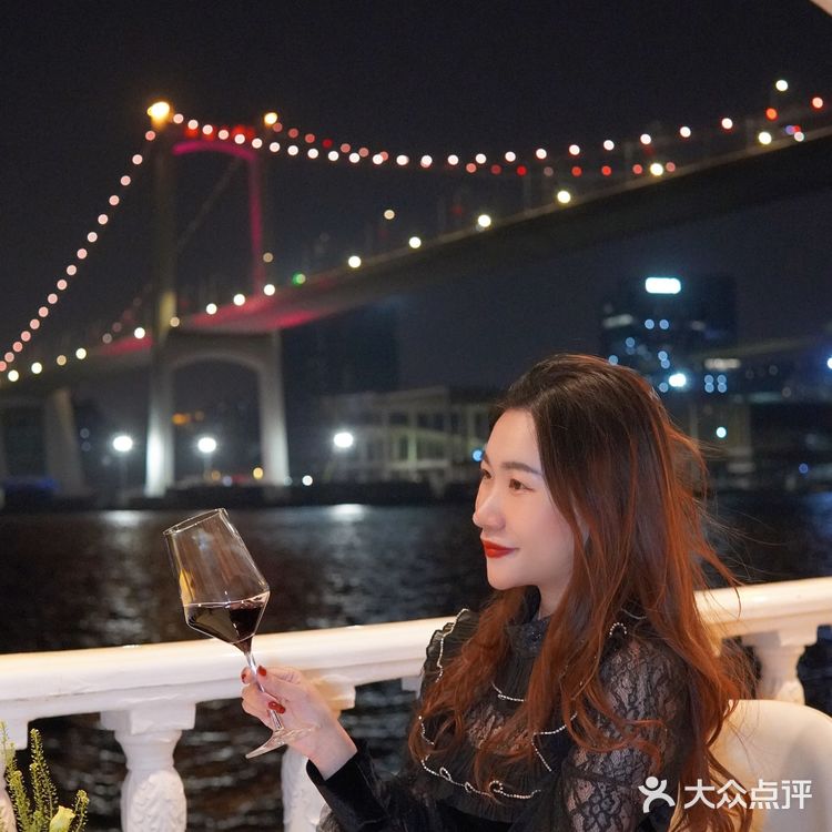 波赛东-海上玥宴 ，璀璨厦门夜景尽收眼底✨