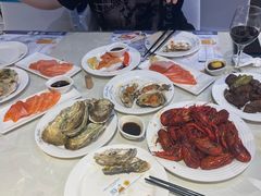 -四海一家自助餐(益田假日广场店)