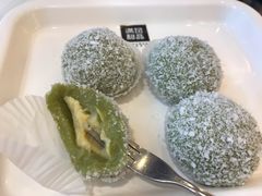 猫山王榴莲糯米糍-满记甜品(江桥万达店)
