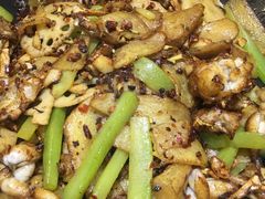 干锅牛蛙-蛙蛙叫干锅年代(簋街总店)