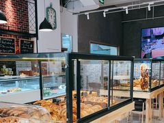 面包甜点陈列柜-熊叔熊婶面包房(团结湖店)