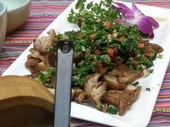 -香巴拉云南餐厅(华莱坞店)