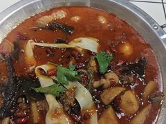 -晓彭肥肠鸡·泡椒鸡火锅(水木天地店)