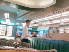 -芭莉与彩虹西餐厅(成都合生汇店)
