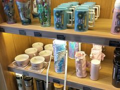 -星巴克臻选(华堂·新辰汇店)