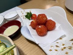梦幻荔枝虾仁球-小句号·精致料理(江南环球港店)