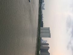 -南京眼步行桥