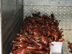 -王浩儿纪六孃甜皮鸭(乐山总店)