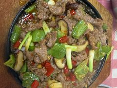 铁板牛肉-洪霞餐馆