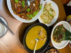 -老滇山寨•云南特色菜•地方菜•民族风情歌舞表演(金碧店)