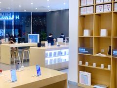 -华为授权体验店(中山公园来福士)