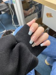 -UGIRL有个美甲