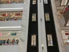 -资和信百货商场