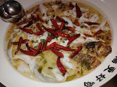 -江渔儿酸菜鱼(映月湖环宇城店)