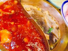 -沸炉重庆老火锅(军事博物馆店)