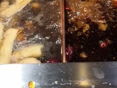 -老牌坊云南鱼豆花火锅(爱建店)