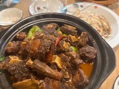红焖牛尾-董厨煨汤馆(车站路店)