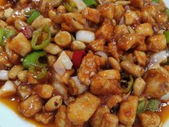 -玛拉沁艾力手把肉蒙餐