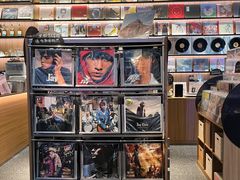 -黑胶星球(华发中城商都店)