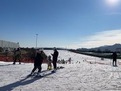 -华彬猛犸滑雪场