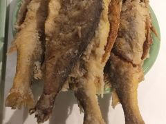 垂钓小黄鱼-北平盛世·新京菜·北京烤鸭(劲松·双井店)