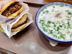 牛肉烧饼（多肉）-穆得·老周家牛肉烧饼(普利街店)