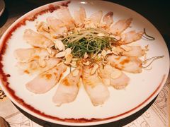 薄切鲜鱼片-穹六人间 people 6(岳阳路店)
