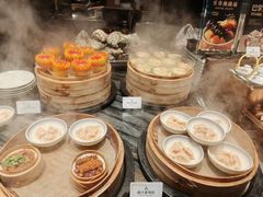 -雍容荟帝王蟹活龙虾展台自助(IFS黑金店)