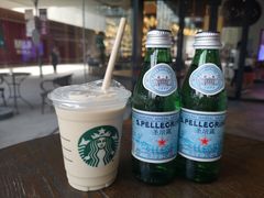 -星巴克臻选(上海长风大悦城店)