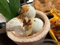 椰子冰淇淋-婉泰·特色小吃·舂鸡脚(告庄二店)