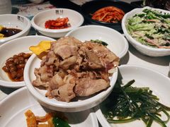 老白吾桑格-本家韩国烤肉(青岛万象城店)
