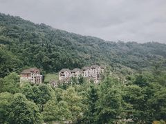 -中铁花水湾温泉酒店(大邑店)