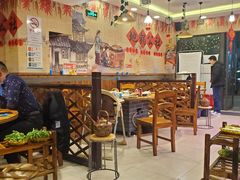 大堂-地锅公社·现炒地锅鸡·地锅鱼·夜宵(罗锦路店)