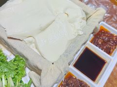 -95号酱骨·一块豆腐(展春园西路店)